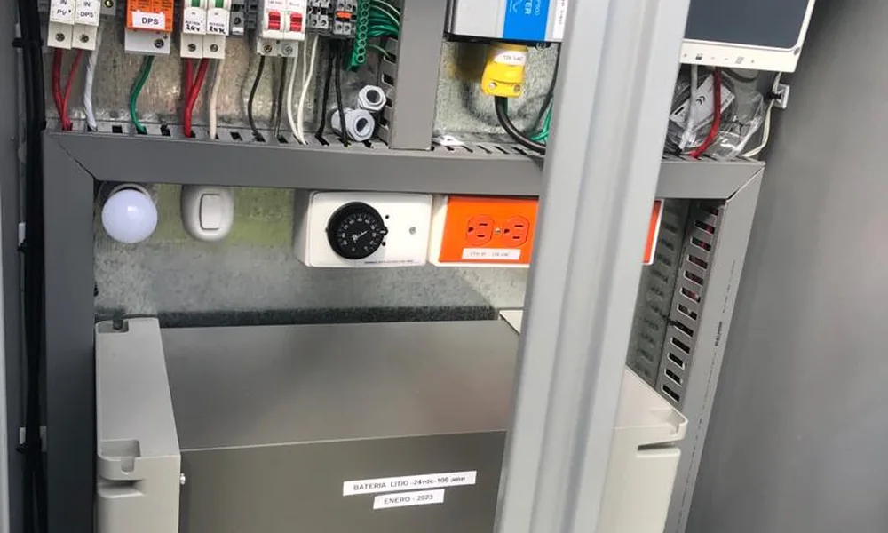 Redes Eléctricas Reguladas y Normales